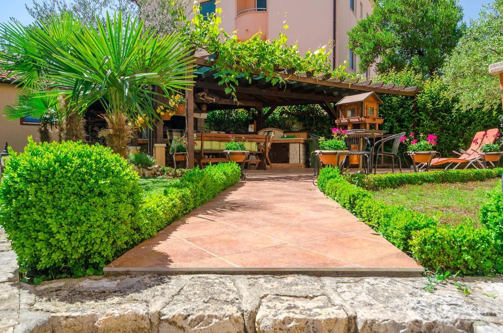 Apartments Villa Amfora Rovinj Ngoại thất bức ảnh